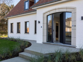 Nice villa in Koksijde with indoor pool